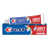 Crest protege dientes y raíces expuestas, manteniendo la salud bucal en uso diario.
