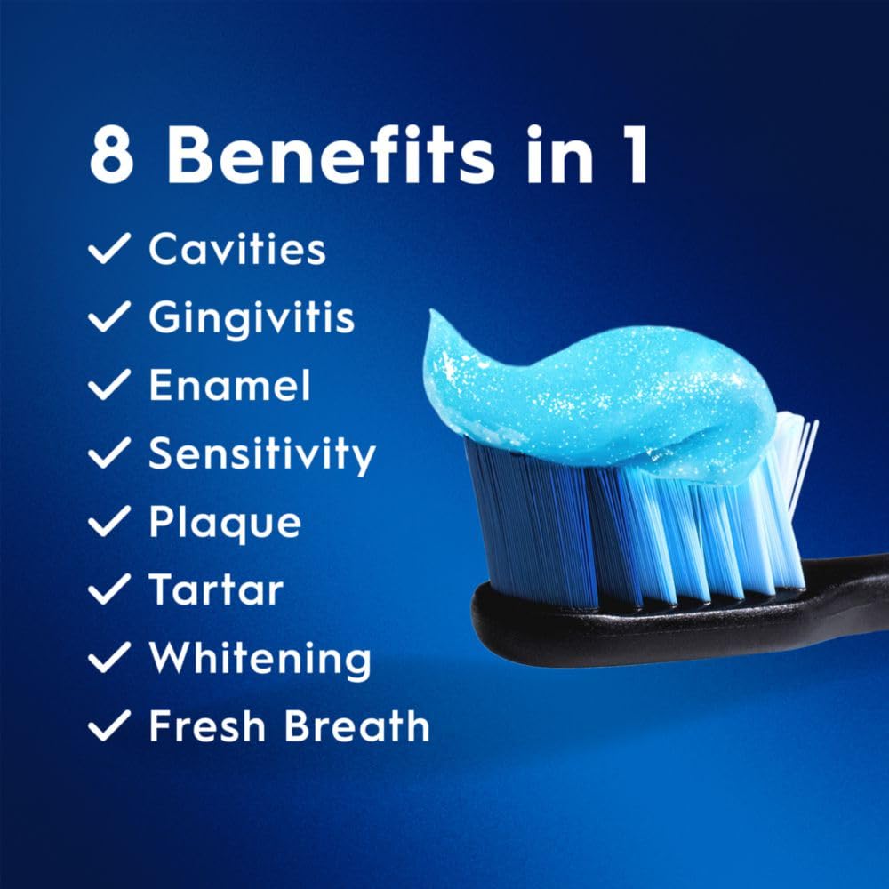 Crest Pro-Health Avanzado Sensible, cristales ActivClean cerca, ayudan a prevenir manchas.