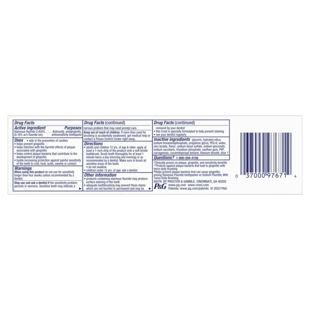 Crest Pro-Health Avanzado Sensible, escena de baño, promueve cuidado bucal constante.