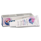 Envase compacto Crest Pro Health, ideal para viaje