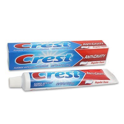 Pasta de dientes Crest en formato de viaje de 2.9 oz, pack de 4 para viaje seguro