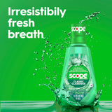 Crest Scope Clásico vertido en vaso, sabor a menta