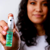 Crest Scope pulverizador mentolado: uso inmediato para aliento fresco.
