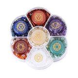 CrystalTears kit de piedras de chakra grabadas para equilibrio energético y meditaciones diarias.