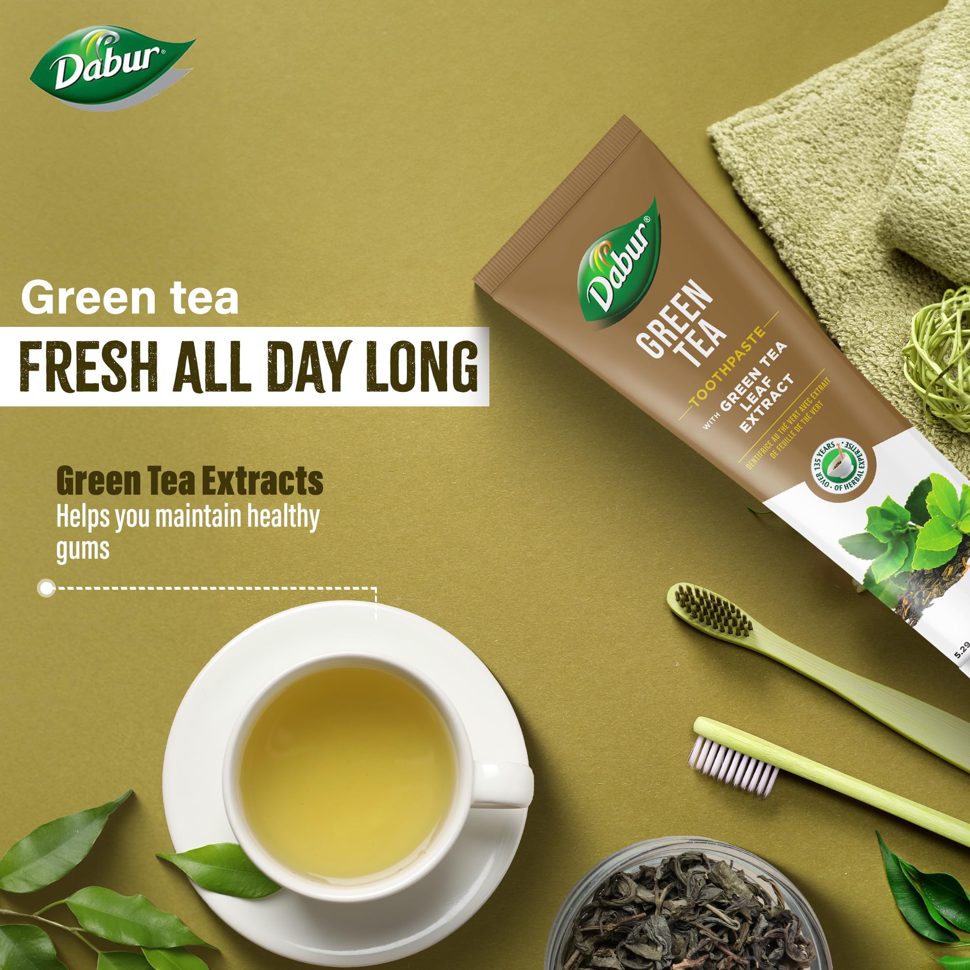 Dabur dentífrico té verde frente al empaque, experiencia de uso diario y frescura duradera.