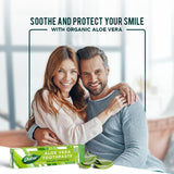 Textura suave Dabur Herbal para cepillado diario.