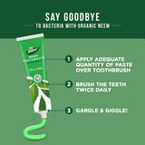 Sonrisa natural gracias a Dabur Neem y su fórmula de hierbas.