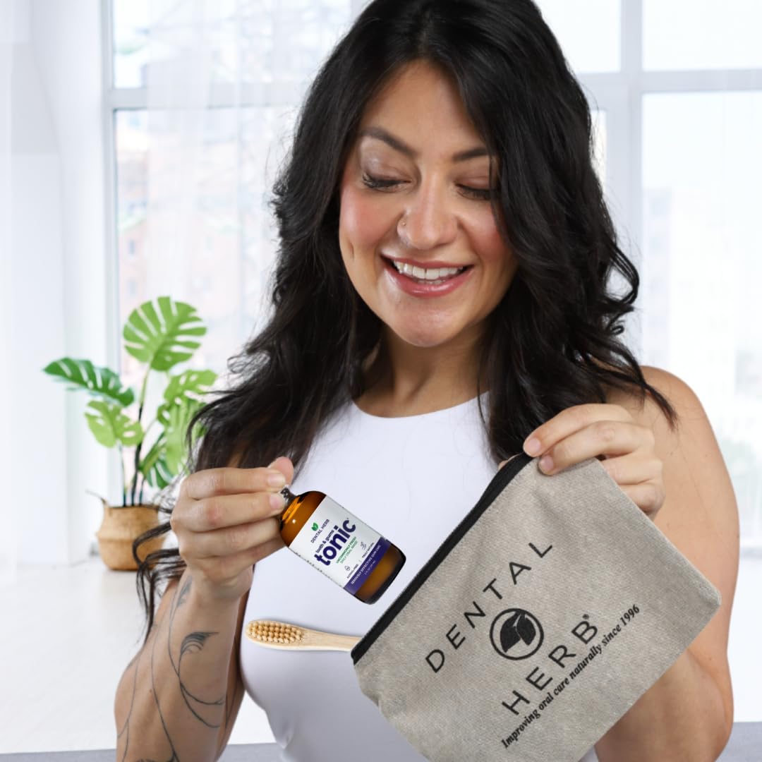 Tonico bucal Dental Herb Company con aromas esenciales para una experiencia fresca.