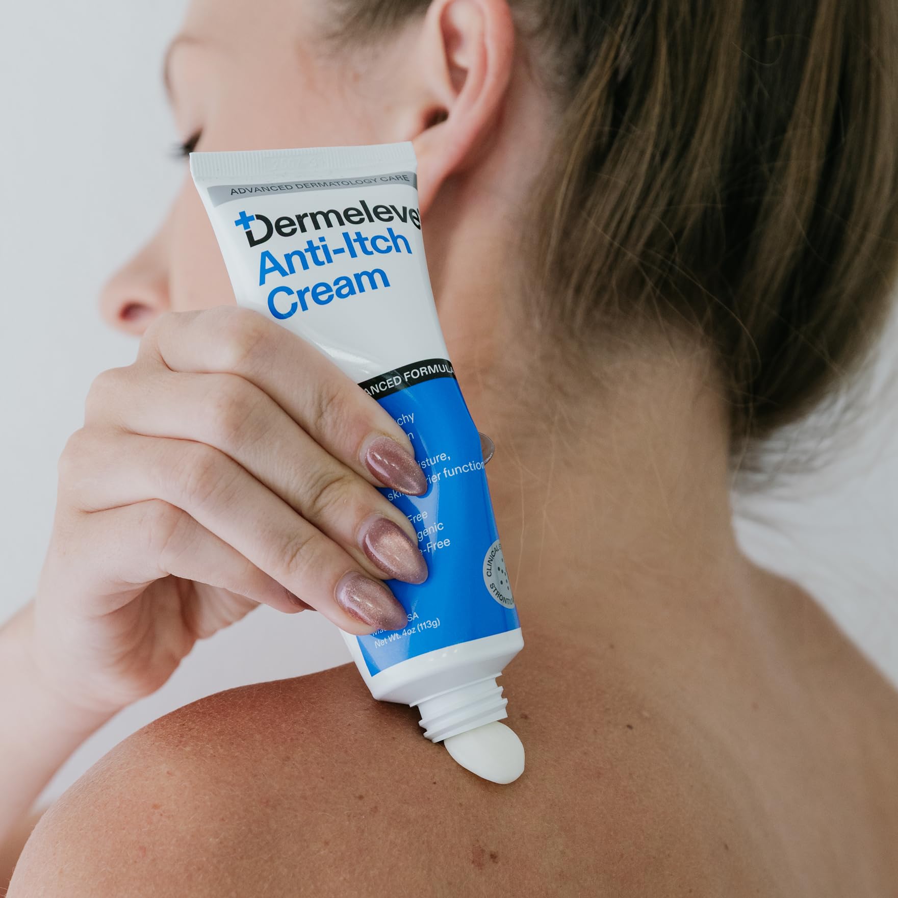 Dermeleve, crema sin fragancia, apta para piel sensible.