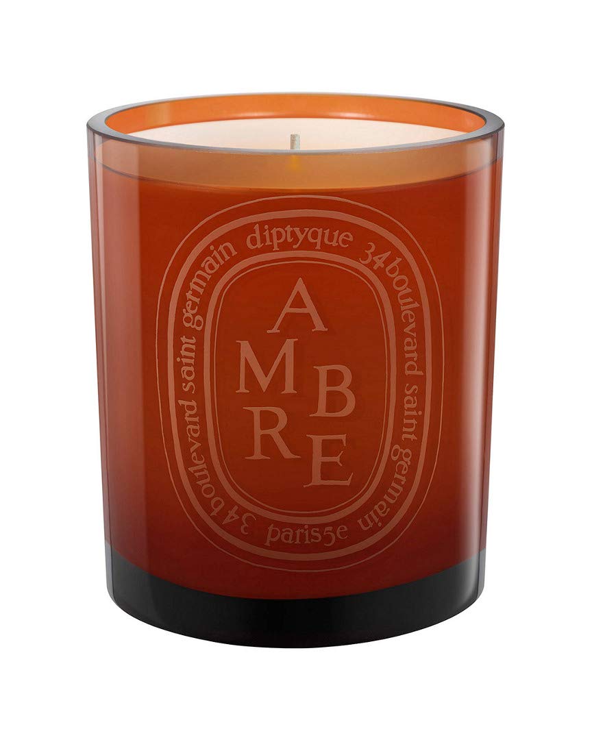 Vela Diptyque Ambre: aroma suave que realza el ambiente y la atmósfera en casa.