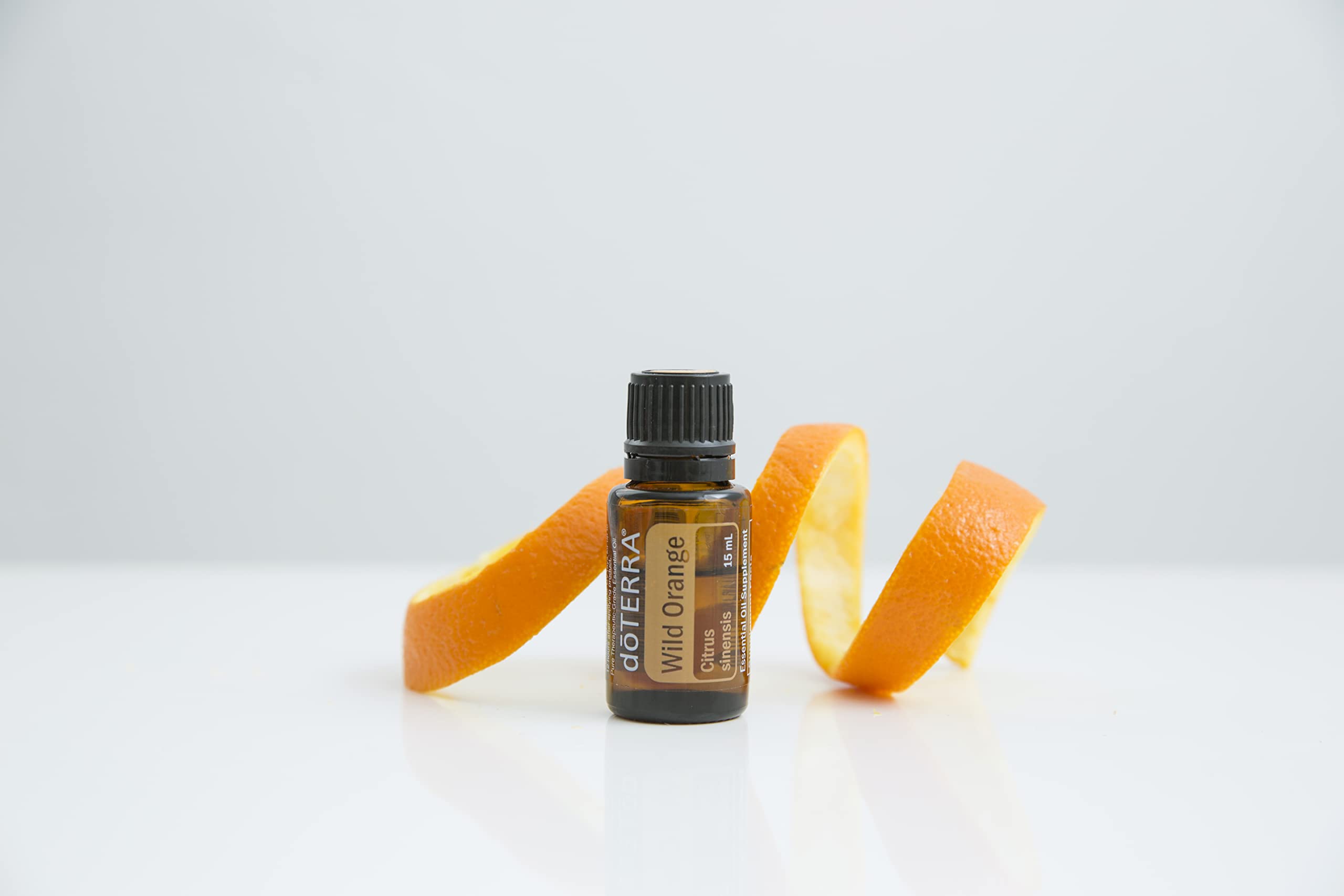 doTERRA Naranja Salvaje gotas, uso directo en difusor para ambiente fresco.