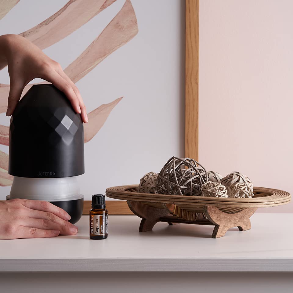 doTERRA Copaiba: aplicación suave en la piel para tono uniforme
