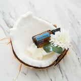 doTERRA Ylang Ylang: perfume natural para las muñecas.