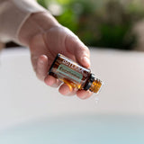 doTERRA Eucalipto Radiata, difusor en sala para ambiente fresco.