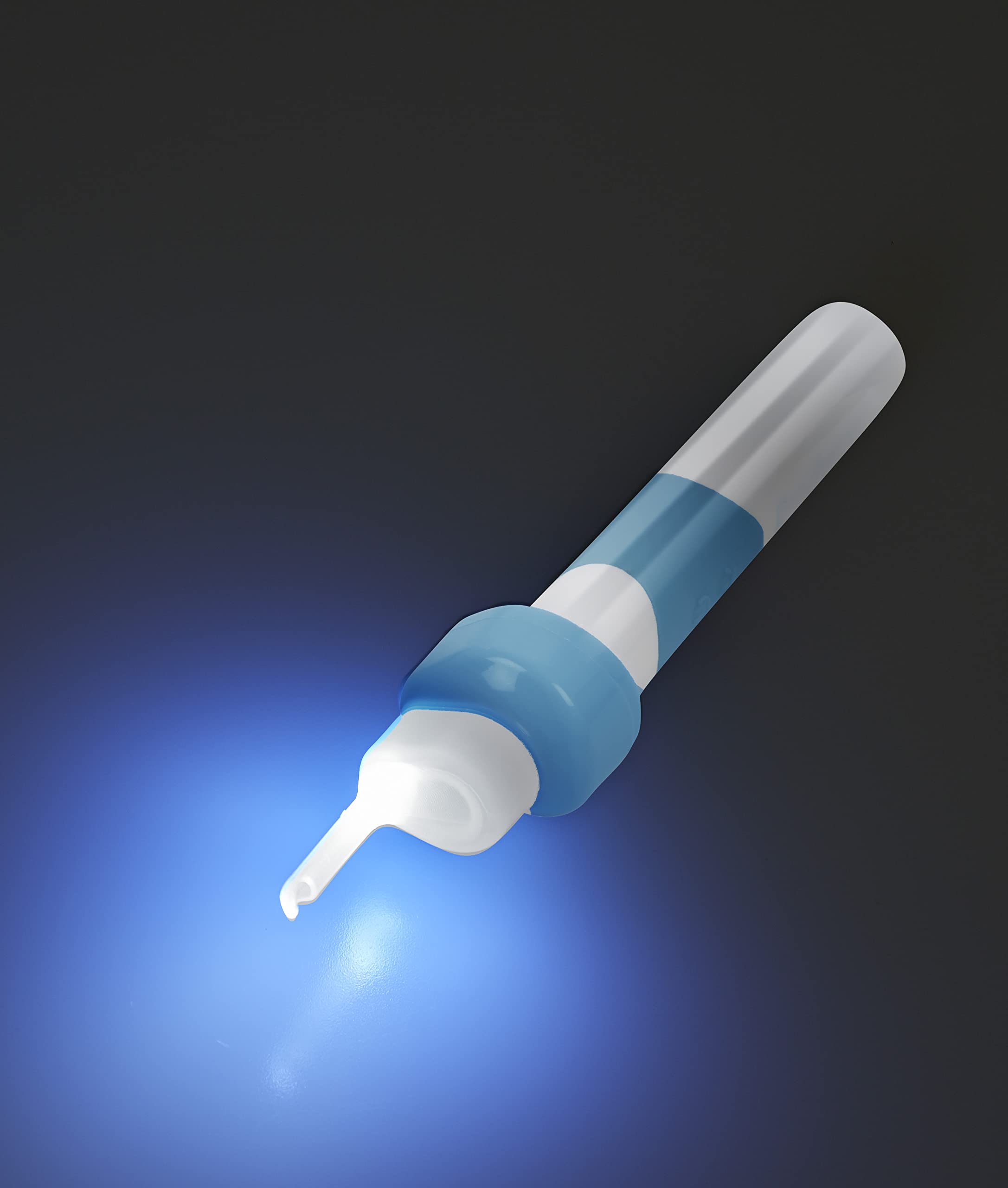 EAR BASICS Wax Extract incluye cepillo para limpiar las puntas.