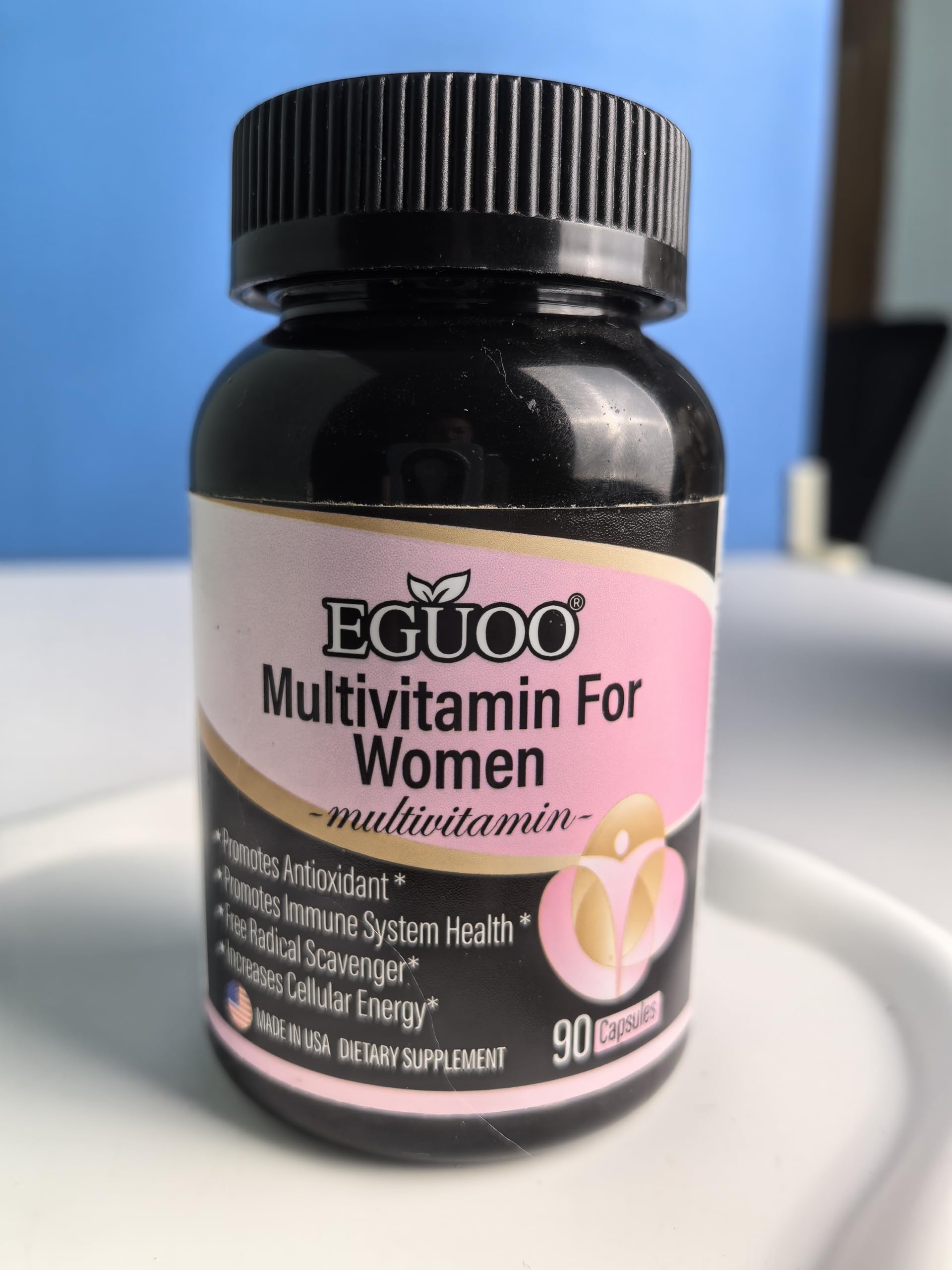 EGUOO multivitamin mujer cápsulas: apoyo a la energía diaria en tu rutina.