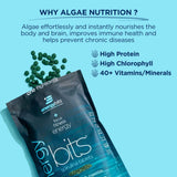 ENERGYBITS: tablas de espirulina en primer plano para enfoque sostenido.
