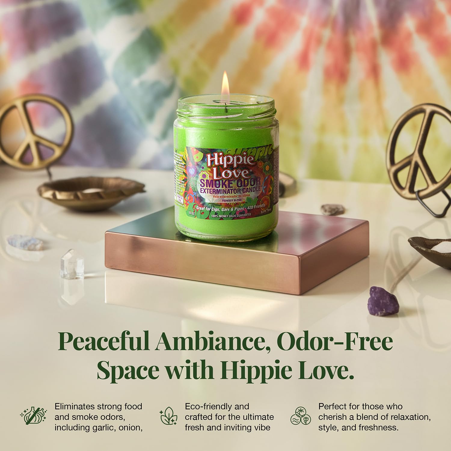 Exterminador de Olores Hippie Love vela encendida, neutraliza olores fuertes de forma suave.