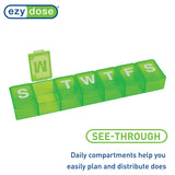 Compartimentos EZY DOSE espaciosos para pastillas, cápsulas y vitaminas.