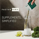 Factor Form Daily Greens, vaso para mezclar con agua o batidos.