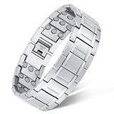 Pulsera magnética Feraco para hombre con tres filas en titanio, look robusto para uso diario.