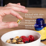 Flora Efamol Aceite de Onagra puro, semillas Rigel en primer plano, origen de alta calidad.