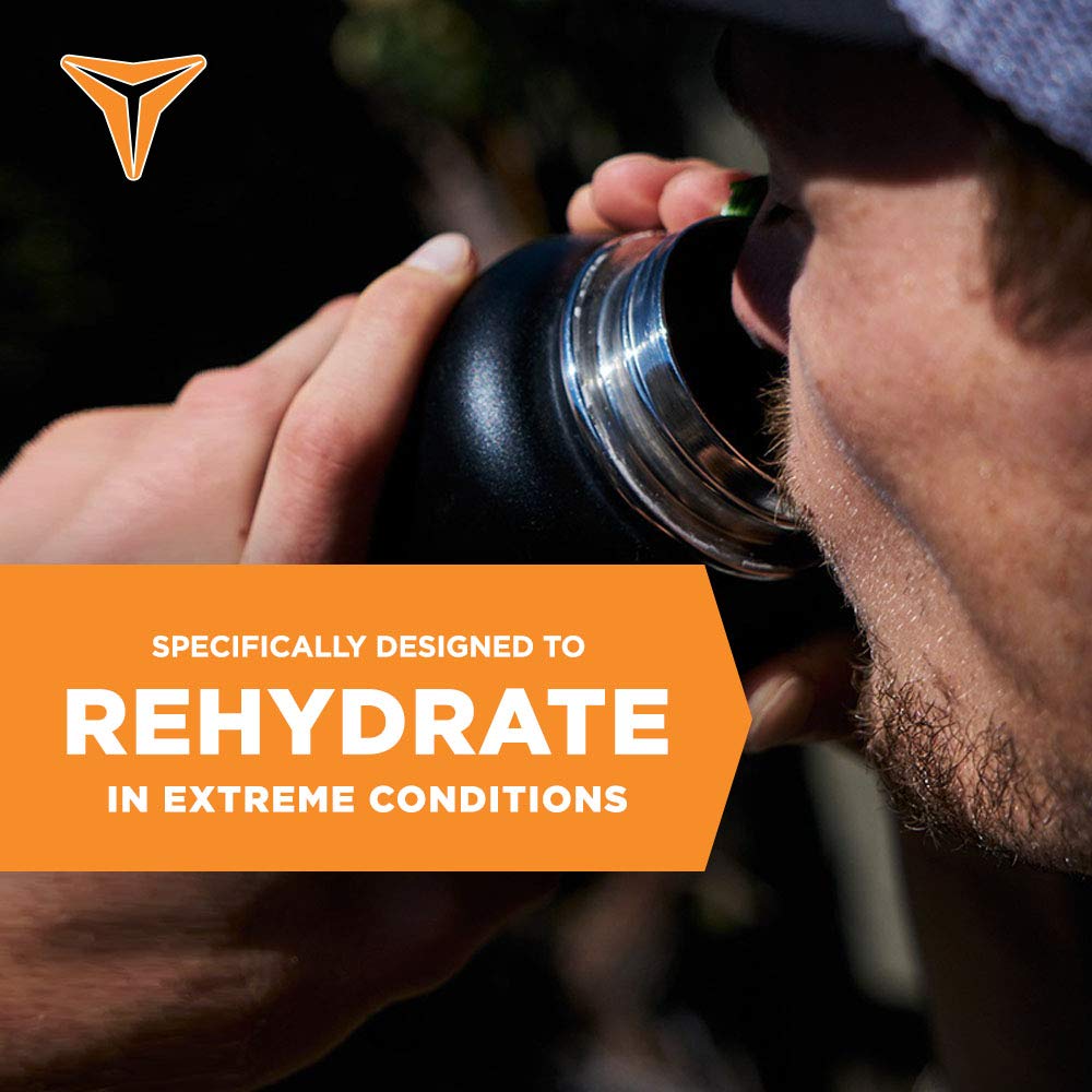Vaso con solución, práctica para beber durante entrenamientos intensos.