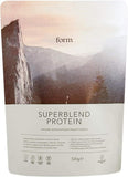 Form Superblend Proteína vainilla en bote, perfil proteico completo para entrenamiento diario.