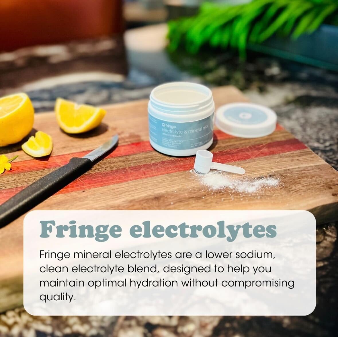 Fringe ingredientes naturales sin aditivos para hidratación limpia.