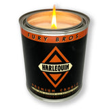 Vela Fury Bros Harlequin Absenta-Cedro Negro, ideal para atmósfera nocturna.