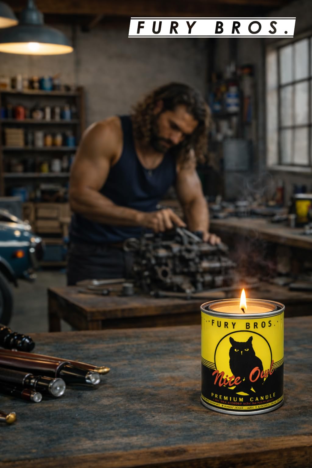 Vela Fury Bros Nite Owl almizcle blanco aroma equilibrado para dormitorios.