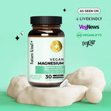 Cápsulas de Future Kind en la palma para referencia de tamaño.