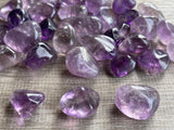 GAF TREASURES cinco piedras amatista pulidas, conjunto ideal para meditación y equilibrio.