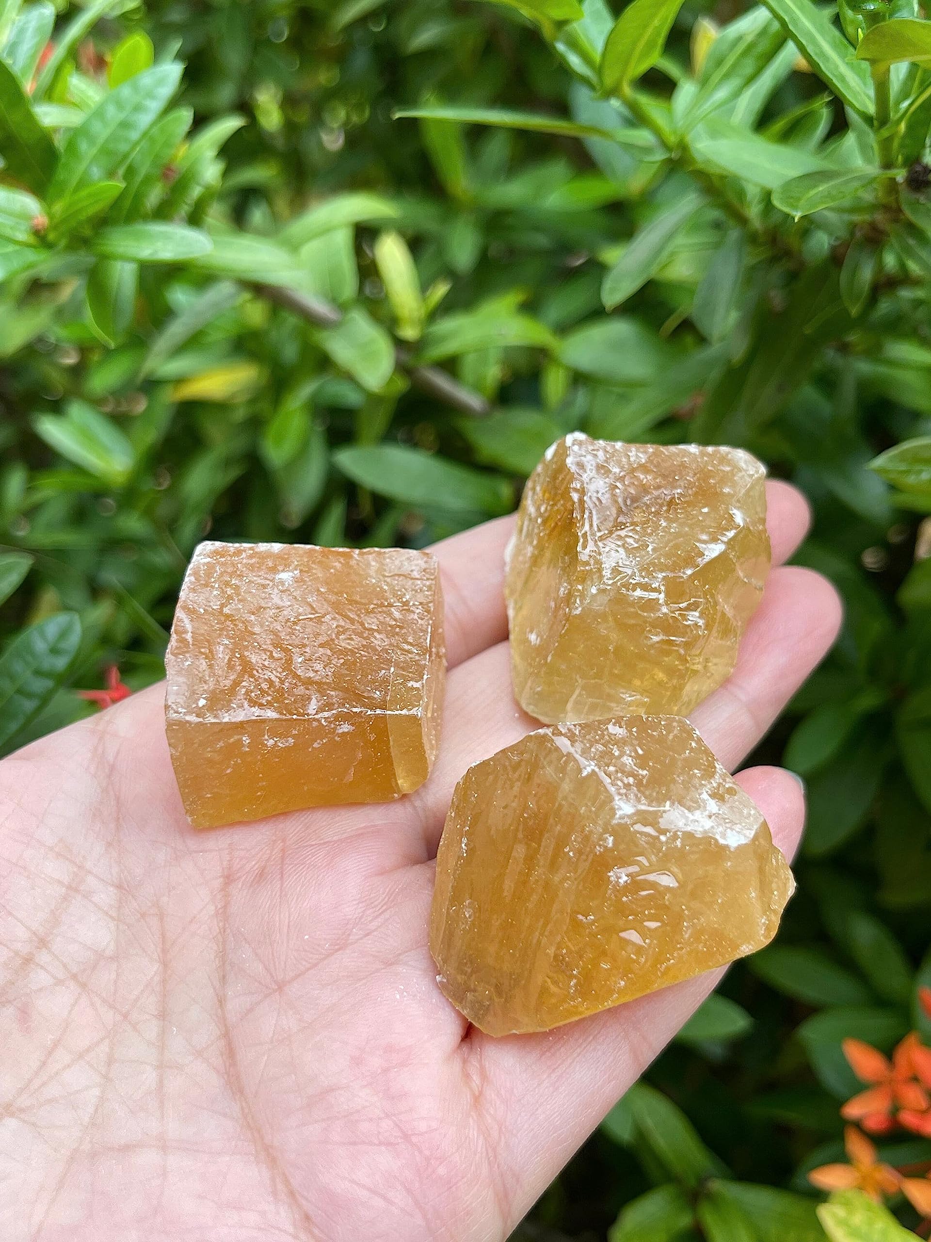 Calcita Miel de GAF TREASURES, ideal para fuentes decorativas y espacios zen