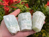 GAF TREASURES Calcita Pistacho superficie natural resalta tonos y vetas únicas
