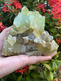 Calcita verde de GAF TREASURES: mineral para pulido y tallado artesanal.