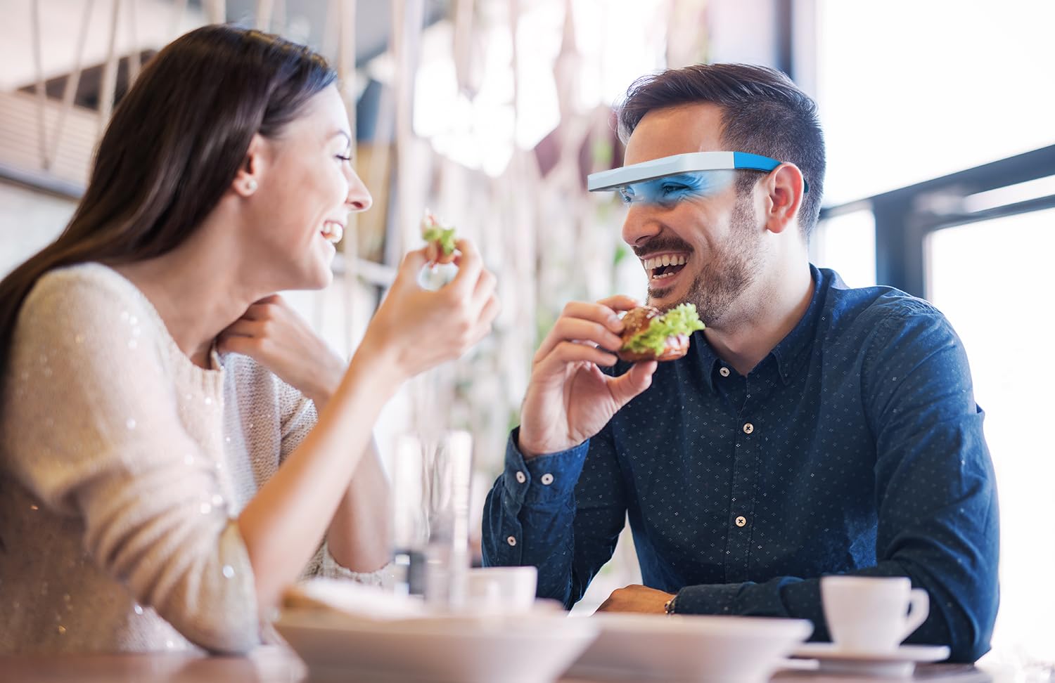 Empaque compacto de gafas de terapia de luz para llevar