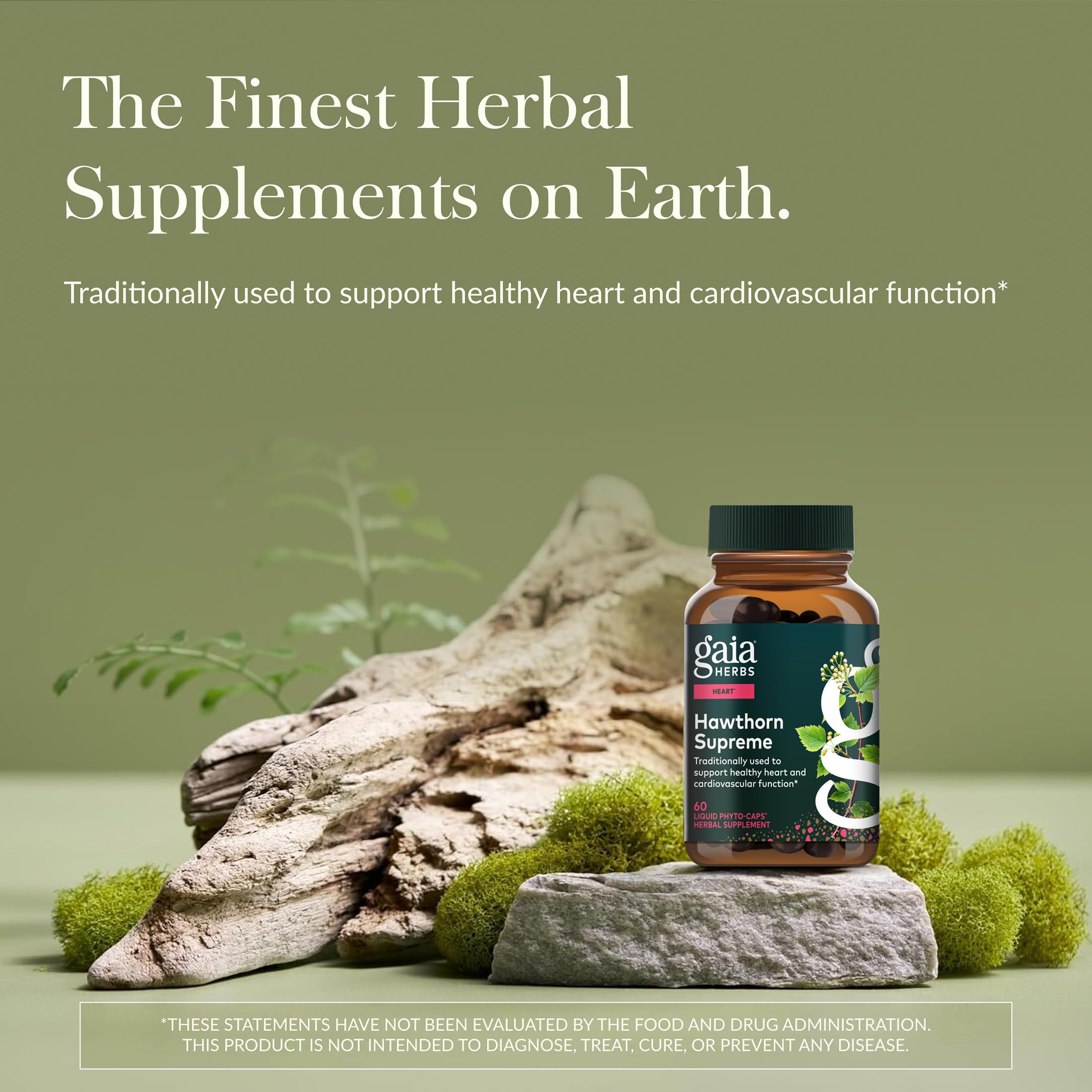 Gaia Herbs Hawthorn Supreme, primer plano de cápsulas líquidas para uso diario.