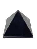 GEMSCITE pirámide shungite, ambiente relajante, adecuada para rituales breves de tranquilidad.
