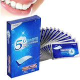 Tiras blanqueadoras 5D de Generic en empaque compacto para uso diario.