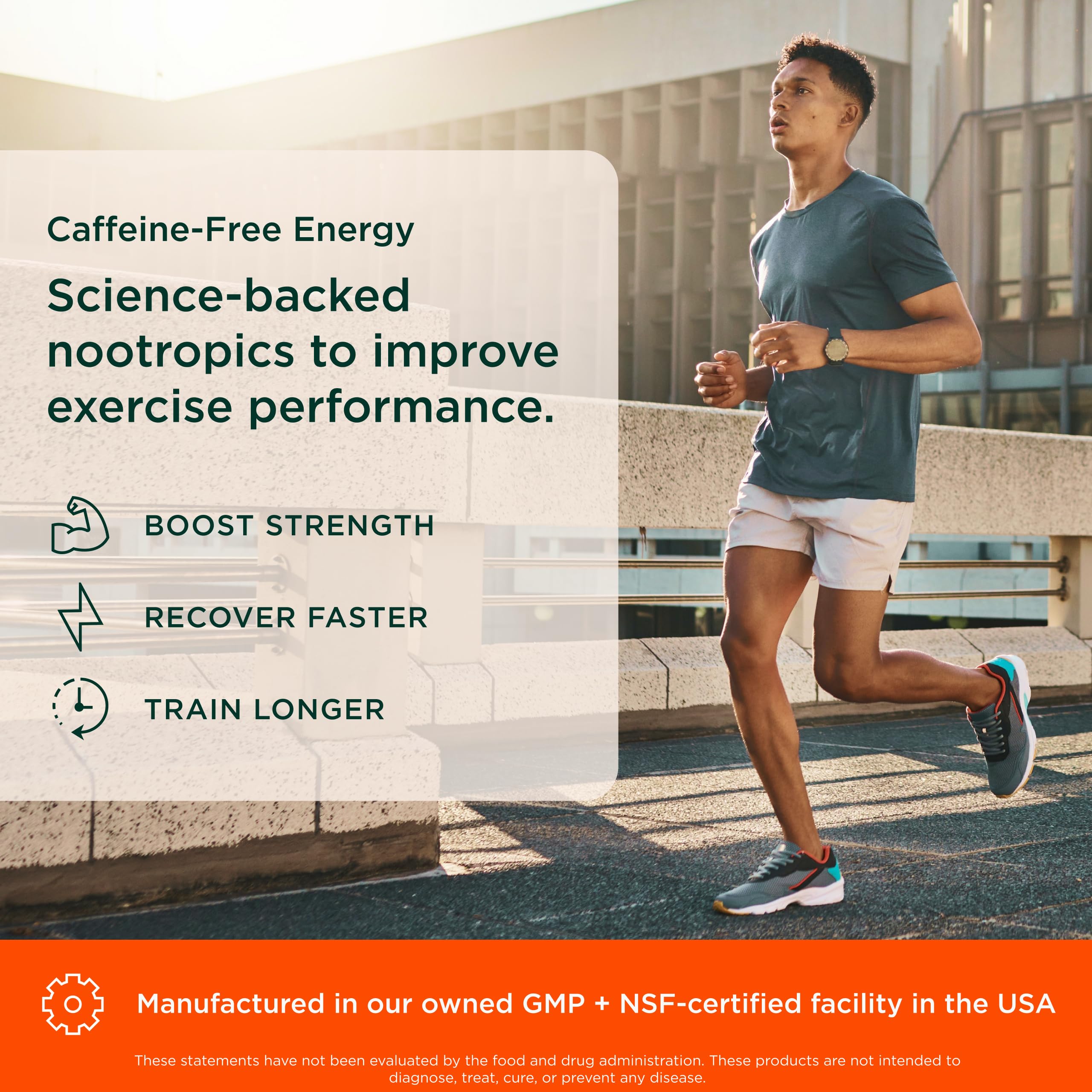 Mezcla de Genius Pre en un vaso de agua para entrenar