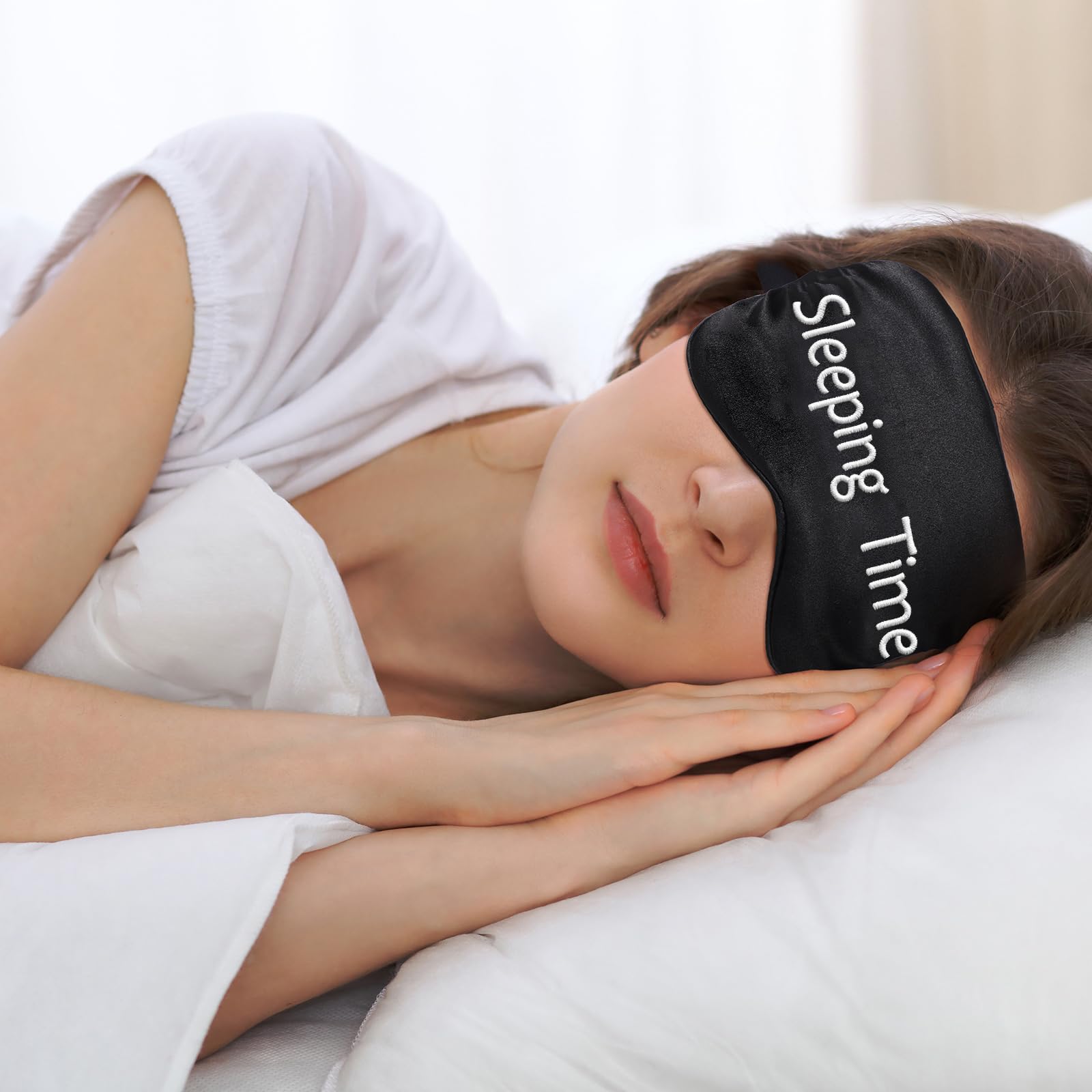 Antifaz Geyoga para dormir en viaje, compacto y práctico.
