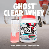 GHOST Clear Whey Isolate sabor fresa-sandia en bebida refrescante