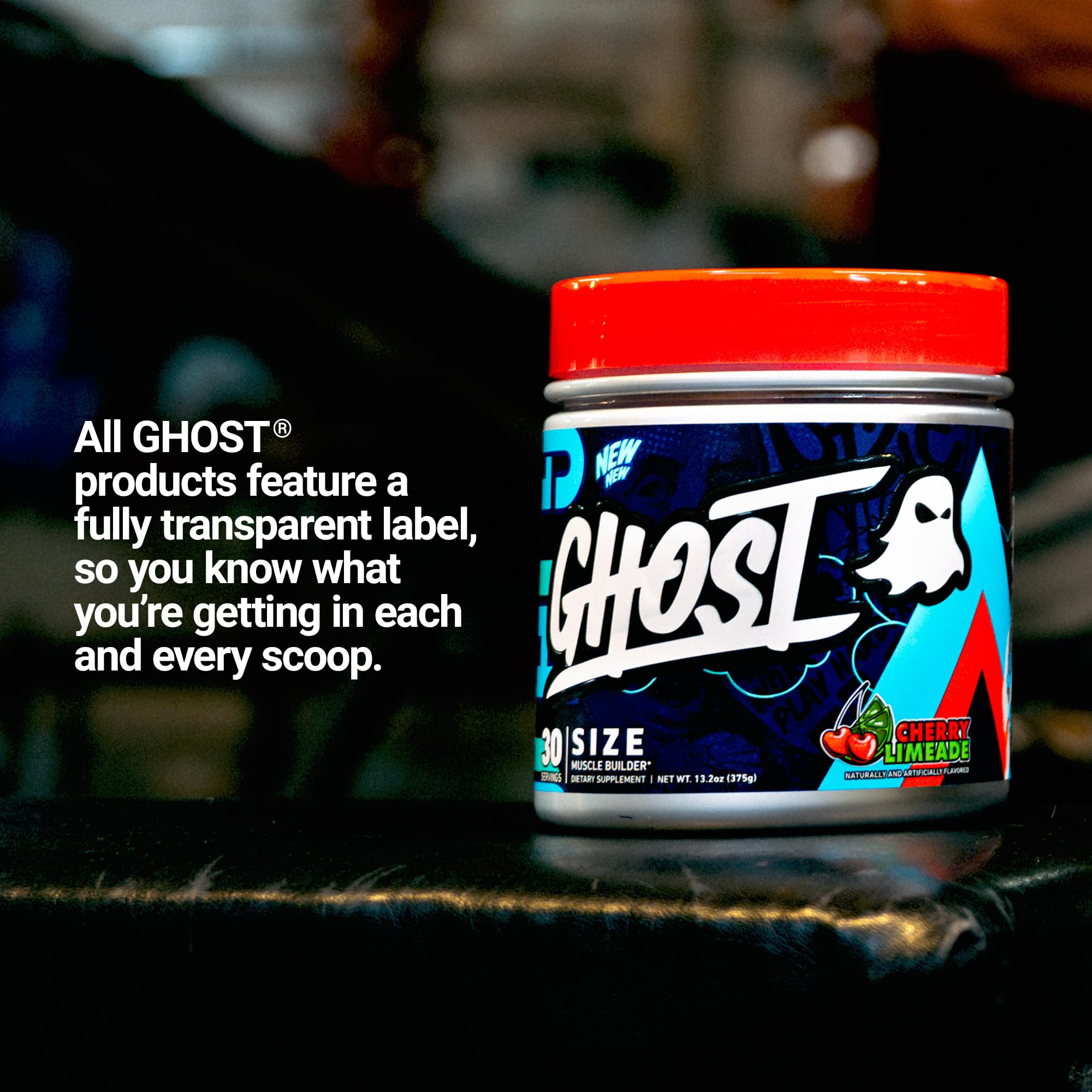 Mano sosteniendo la lata de GHOST Size para estilo de vida activo.