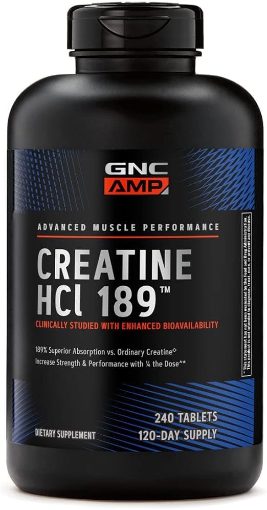 Mano sosteniendo el frasco, GNC AMP Creatina HCl, facilita energía durante el entrenamiento.
