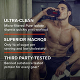 Taza de batido GNC AMP Isolate sabor fresa lista para entrenar