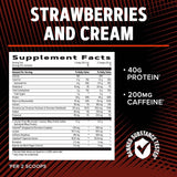 GNC AMP Wheybolic Ripped sabor fresa, experiencia sabrosa en cada sorbo.