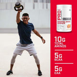 GNC Pro Performance Essential Amino Complete, atleta en acción para rendimiento durante el entrenamiento.