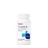 GNC Vitamina K 100mcg, tabletas en bote, apoyo al transporte de calcio.