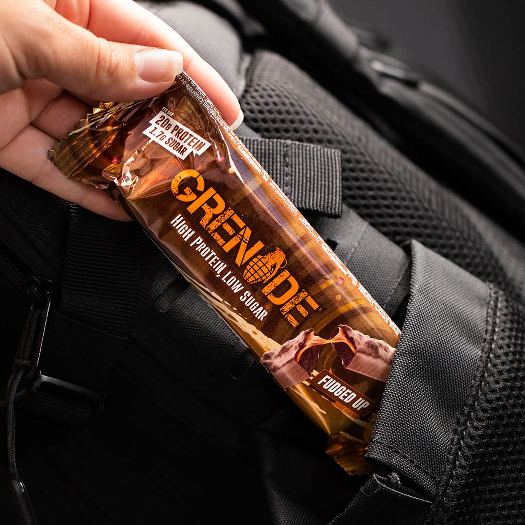 Snack rápido con Grenade Carb Killa, práctico para cualquier descanso.